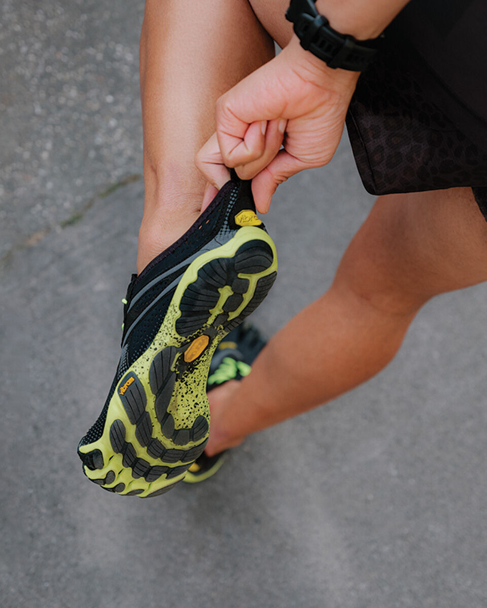 5 Ways to Move Freely in Your Vibram FiveFingers Shoes